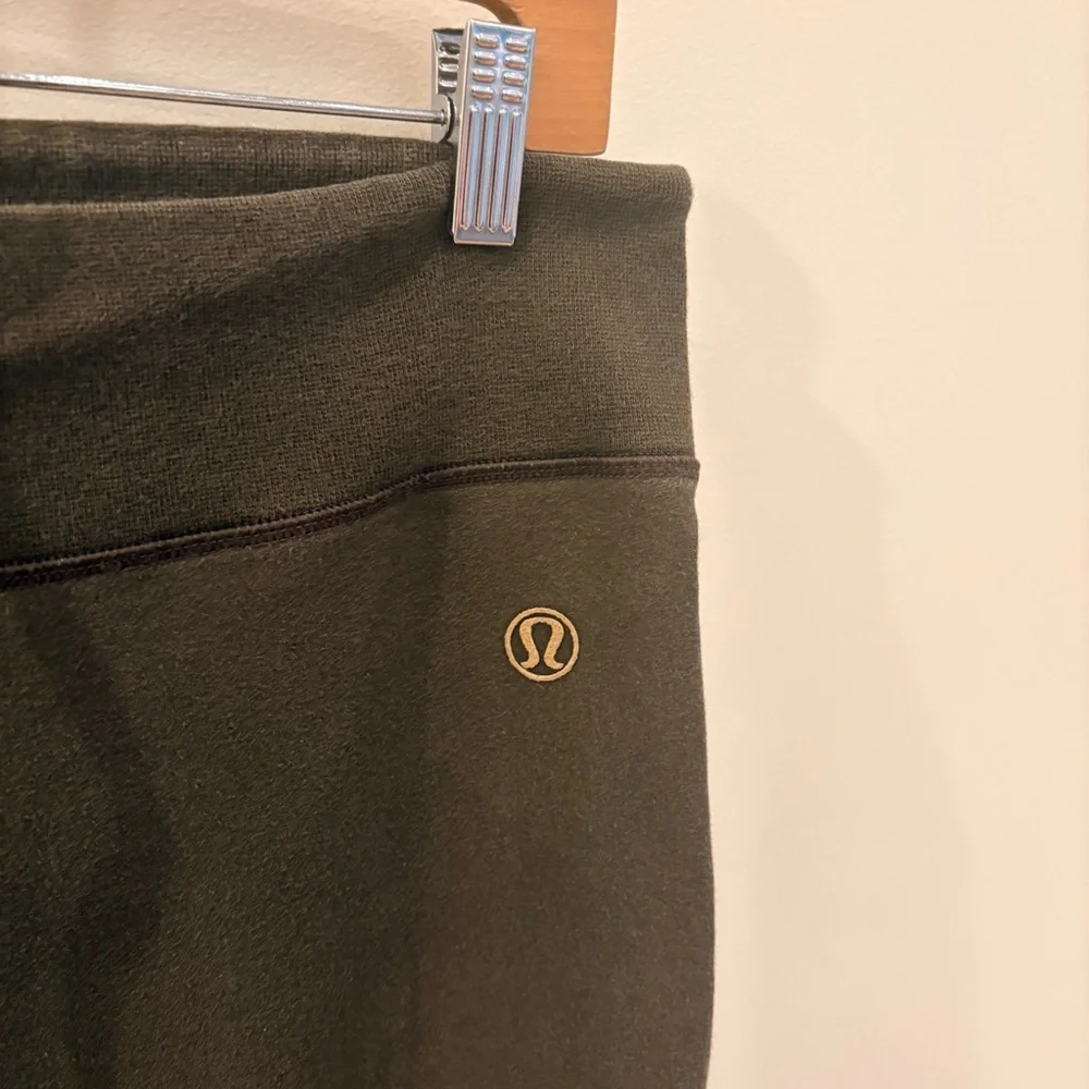 Lululemon Cropped Sweatpants - Picture 6 of 9